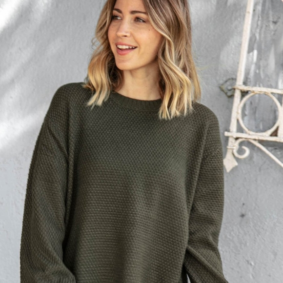 ***SOLD OUT ON MY ONLINE BOUTIQUE***OLIVE THERMAL HI-LO ROUND NECK SWEATER - Picture 6 of 8